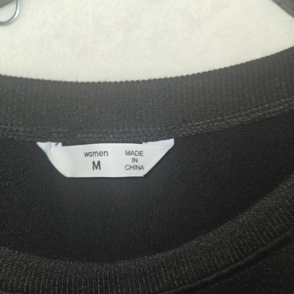 Womens Black LOVE Graphic Sweatshirt Pullover Long Sleeve Casual Size M - Picture 3 of 4